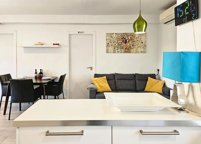 One Bedroom Daire *